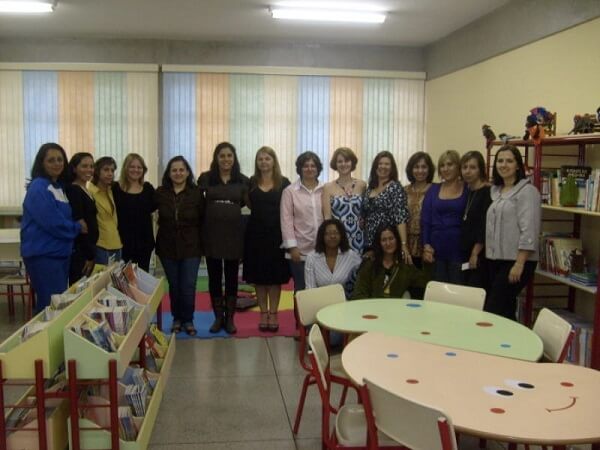 Professores e equipe gestora da creche, EMEIEF e Centro Comunitário que compunham o CESA Cata Preta